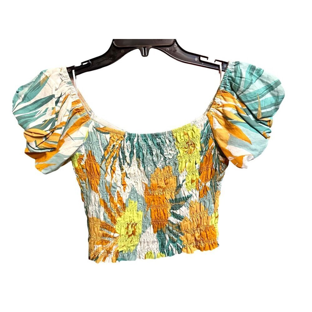ASTR The Label Smocked Floral Puff Sleeve Cropped Top S Multicolor - Picture 2 of 6